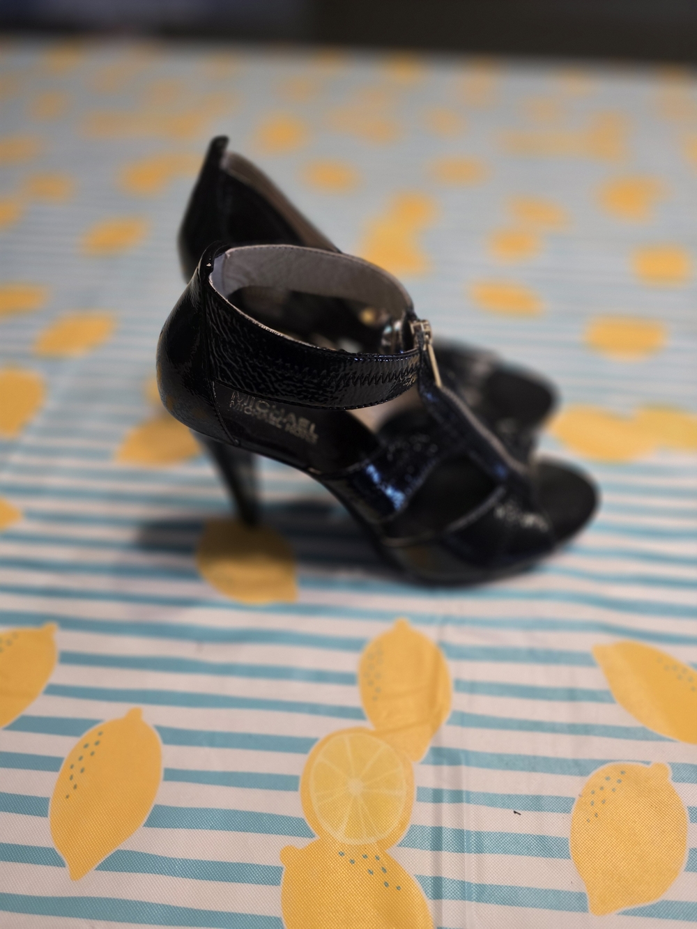 Michael Kors Berkley black leather sandals